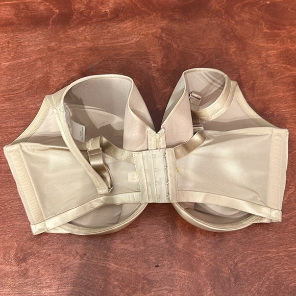 CACIQUE 44H Women Bra Plus Size Underwire Tan 4 Row Hooks New - Picture 2 of 9